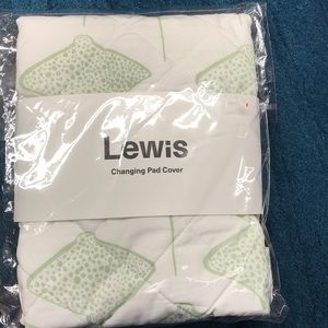 LeWis changing pad cover NIP